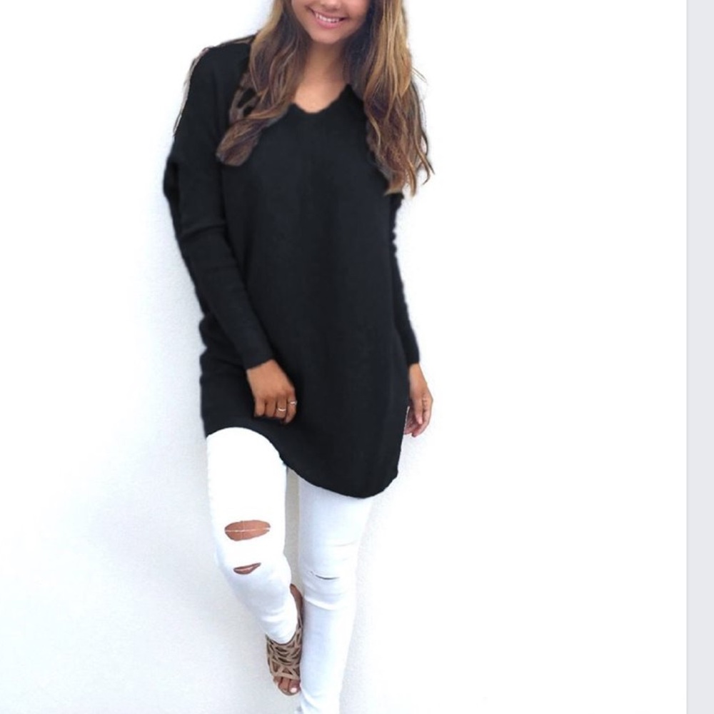 Gray lightweight sweater vneck